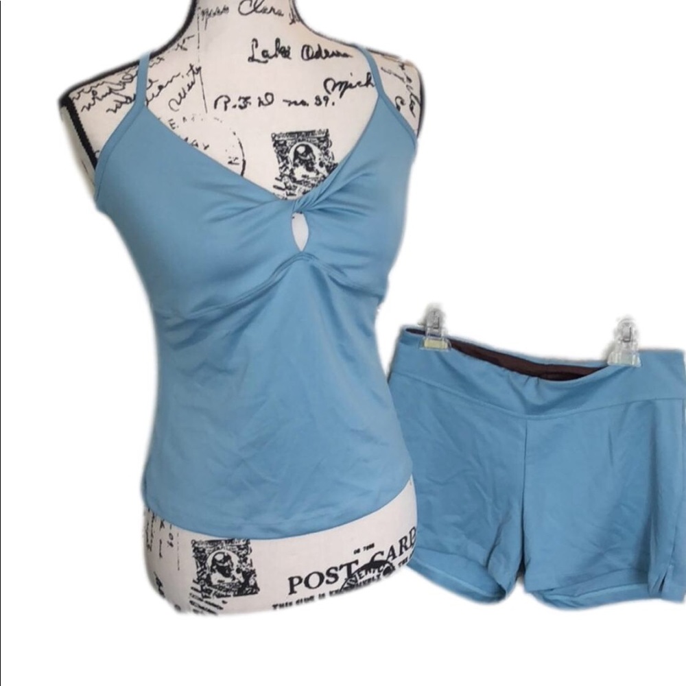 24 Hour Fitness Tank and Shorts set   (me)